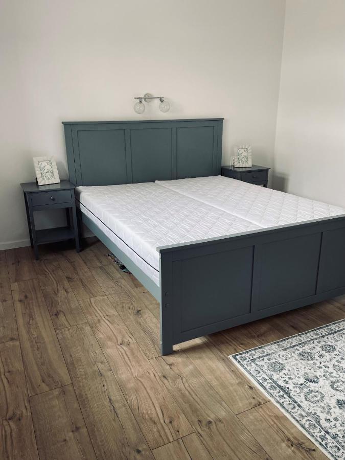 Apartmany 400 เวลคา ลอมนิตซา ภายนอก รูปภาพ